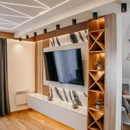 Pine Lux Апартаменты *